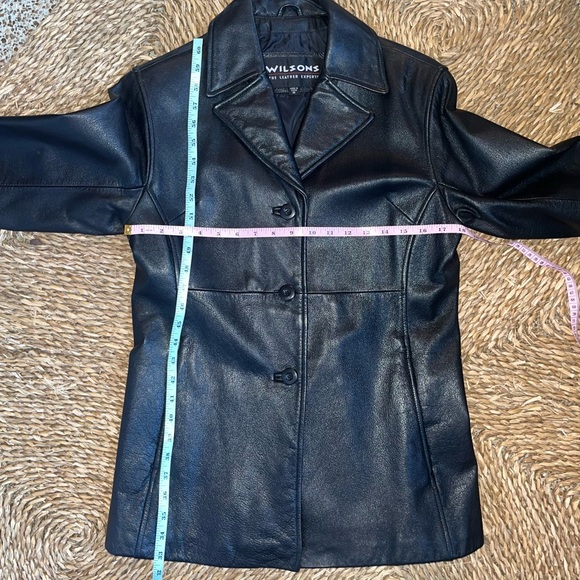 Vintage Wilsons Women’s Black Leather Jacket - Picture 14 of 14